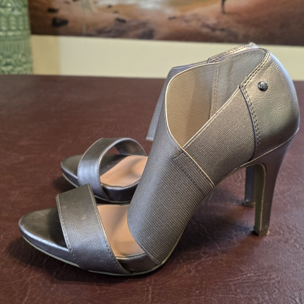 Comfy Shoes That Go with Everything!